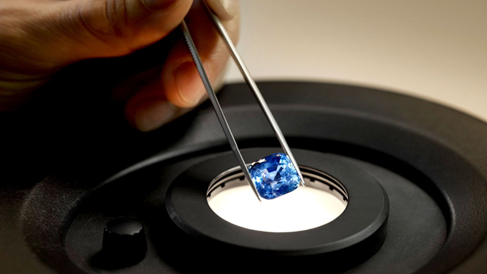 Gemstone lab equipment